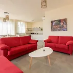 Coral Luxury Лозенец