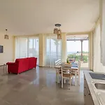 Coral Luxury Лозенец