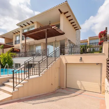 Βίλα Coral Luxury *