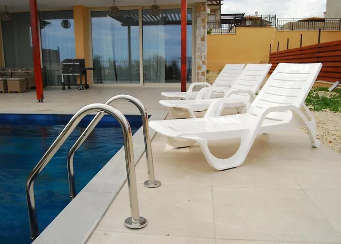 Coral Luxury * Lozenets