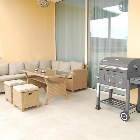 Coral Luxury Lozenets