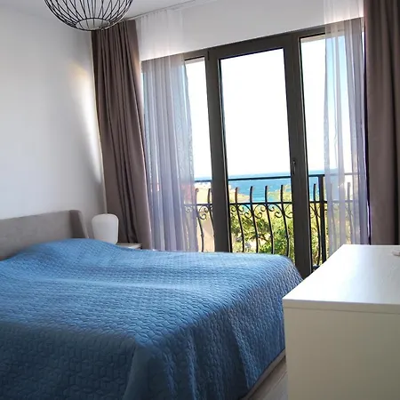 Coral Luxury * Lozenets