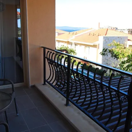 Coral Luxury Villa *