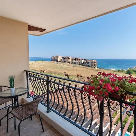 Coral Luxury * Lozenec