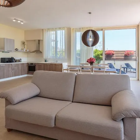 Coral Luxury * Lozenec