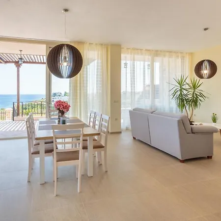 Coral Luxury Villa
