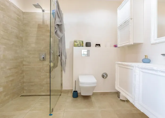 ヴィラ Coral Luxury ロゼネッツ